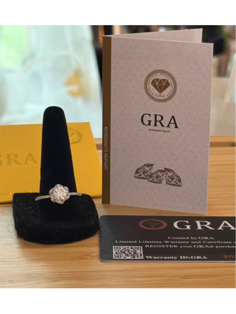 Women's 1 CT Moissanite Flower Ring Size 9